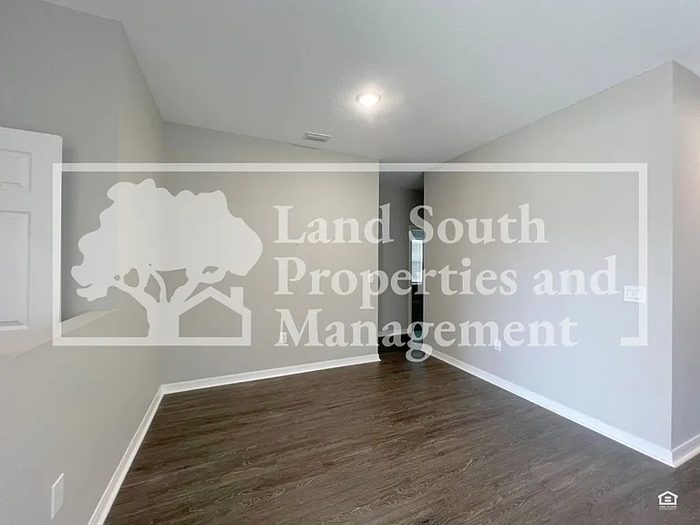 3460 Cup Dr #0 — Photo 3