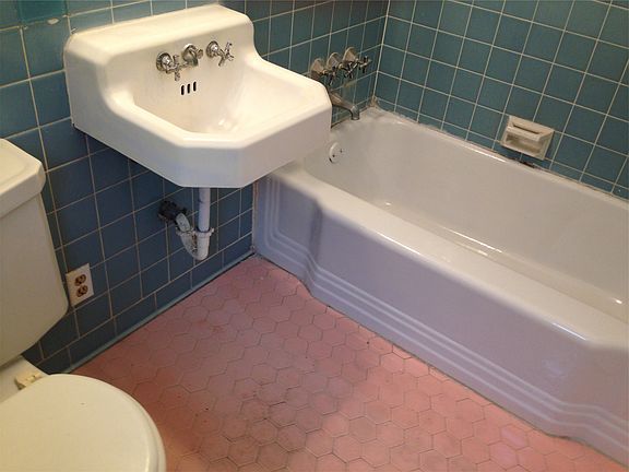 5th image of 131 4th Ave N APT H