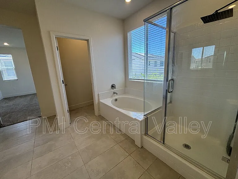 3226 Tibidabo St — Photo 29