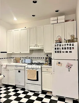 Rented by Corcoran | media 11