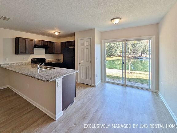 3rd image of 6795 Lake Mist Ln