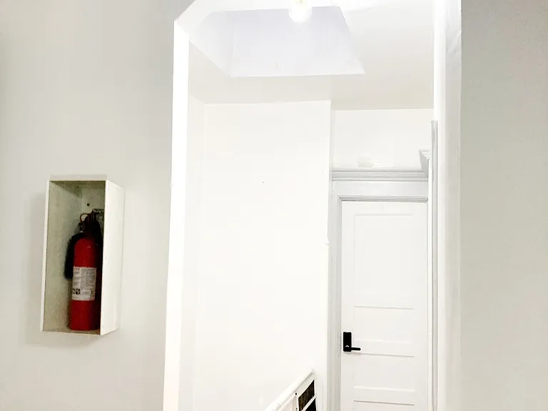 535 E 29th St #2.1 — Photo 7