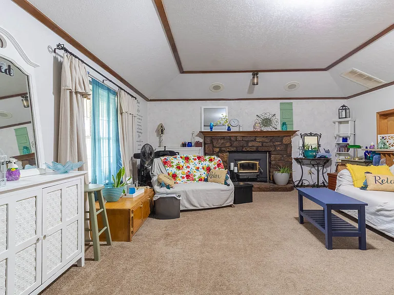6100 Edendale Dr — Photo 12