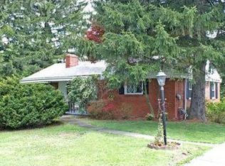 8266 Peebles Rd, Pittsburgh, PA 15237