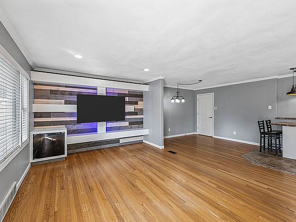 3rd image of 4229 Ringford Dr