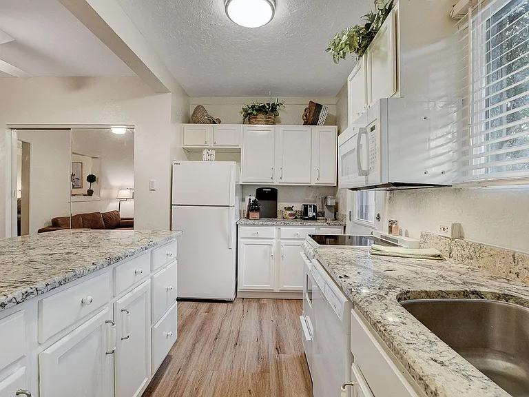 3916 Vegas Dr #1-A — Photo 5