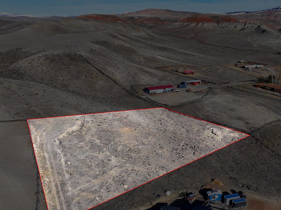 1st image of 4 Deer Rd