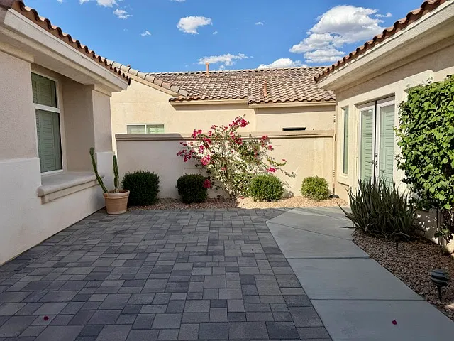 3 bed, 1900 sqft, $3,200 — Photo 4