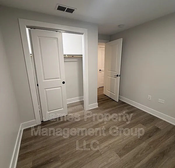 6325 N Richmond St — Photo 17