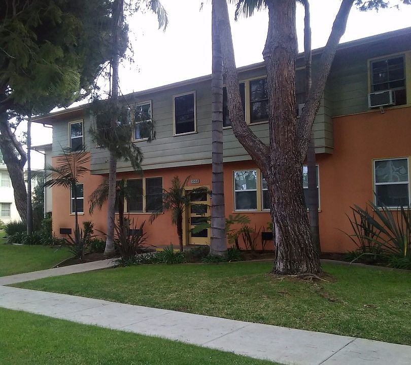 1st image of 1000 E San Antonio Dr #1008D