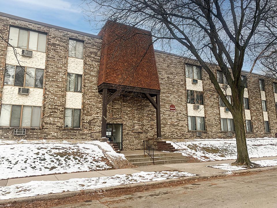 1st image of 2930 33rd Ave S