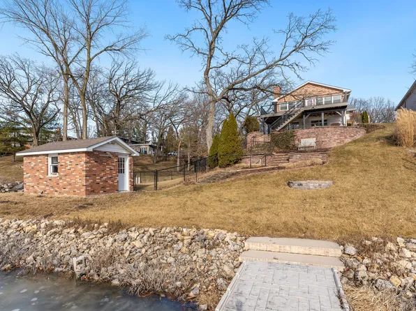 369 Holiday Dr, Somonauk, IL 60552