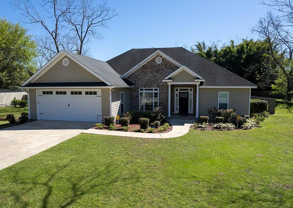 1st image of 3534 Shoshoni Dr