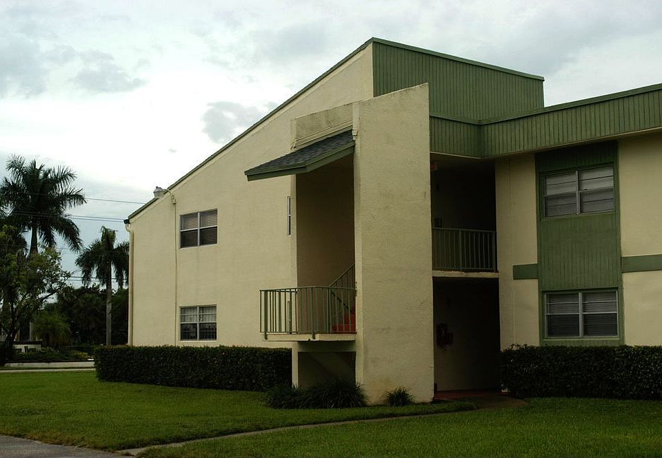 1st image of 4118 NW 88th Ave APT 205