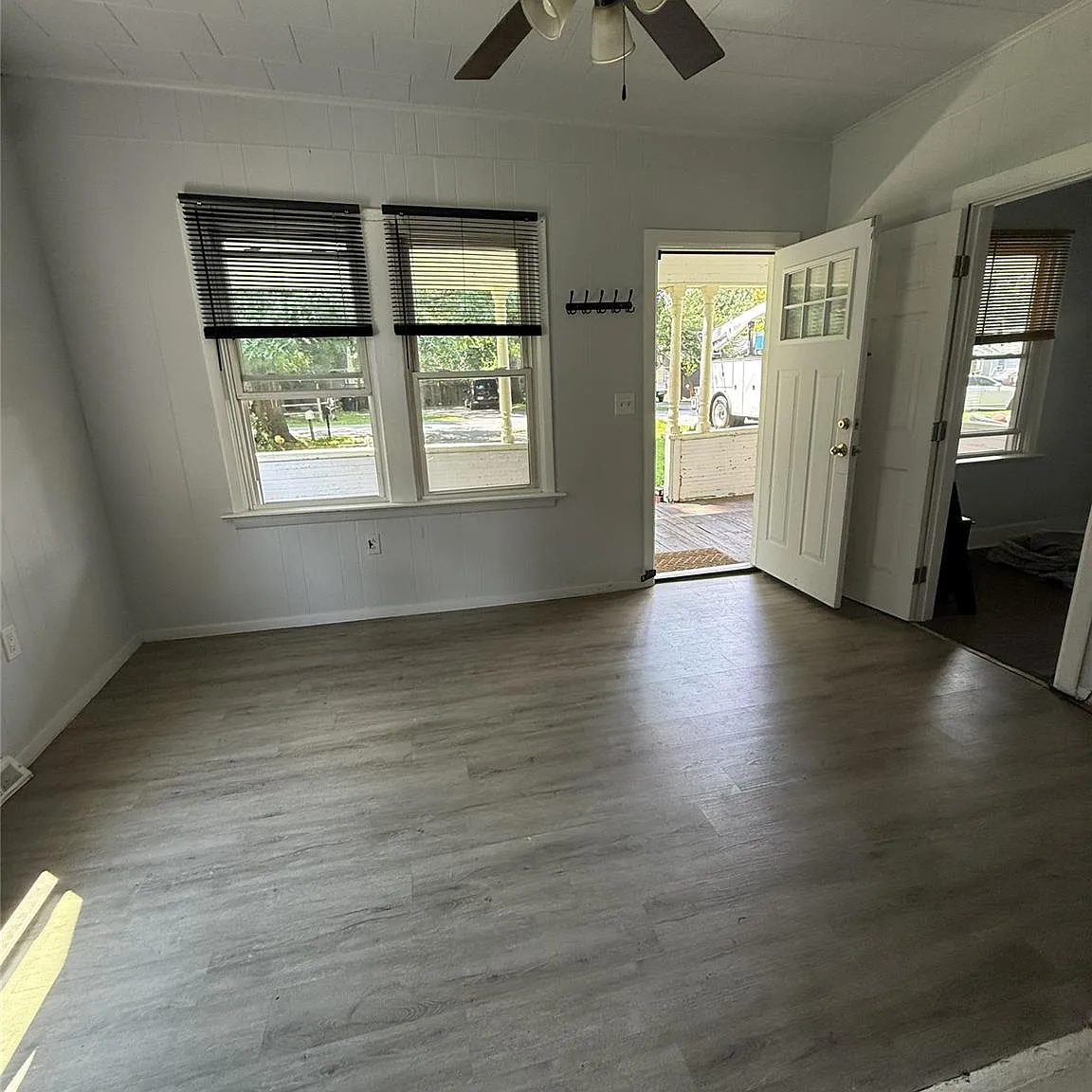 15 Court Avenue, Greenwood Lake, NY 10925 — Photo 2