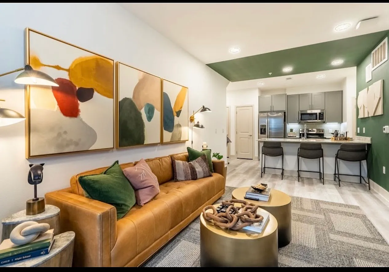 2 bed, 2.0 bath, $1,500 — Photo 2