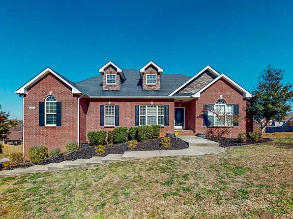 3rd image of 954 Terraceside Cir