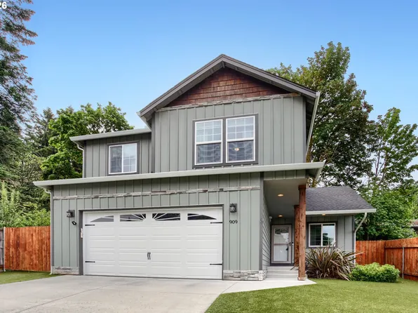 909 Highland St, Ridgefield, WA 98642