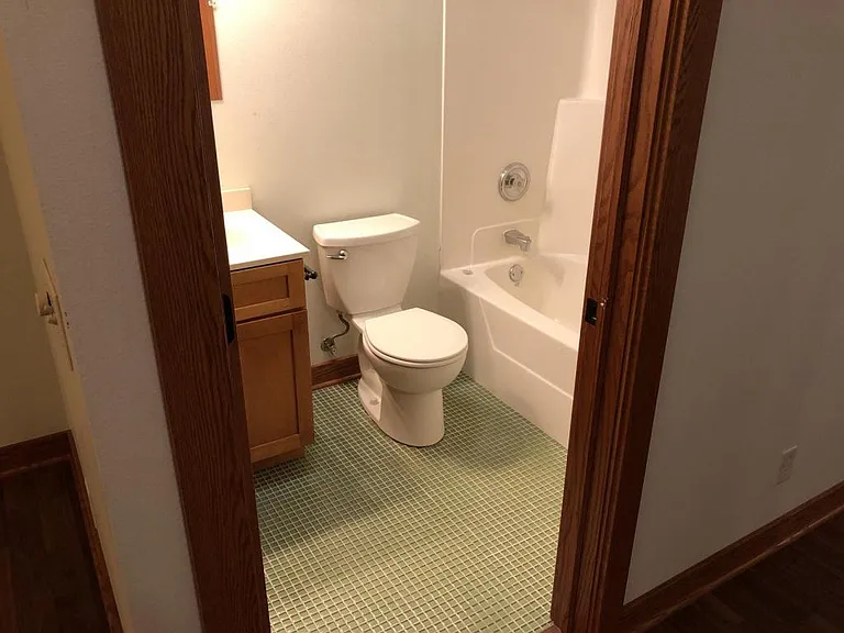 16864 S Davis St #2-B — Photo 2