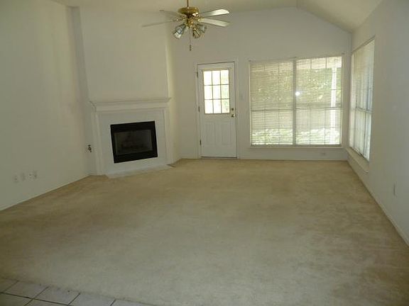 3rd image of 12421 Copperfield Dr
