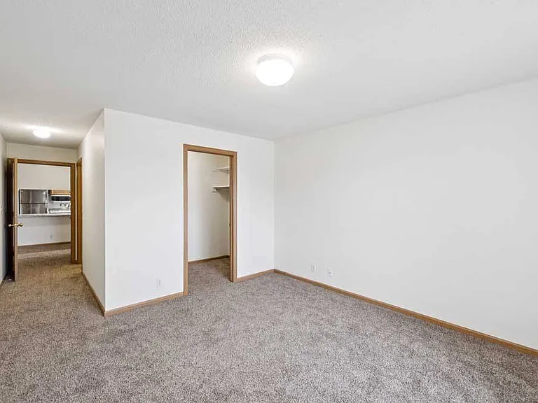 Northbrook Apartments — Photo 331