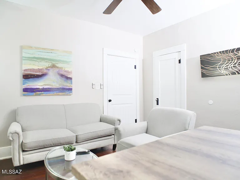 12 E University Blvd #14 — Photo 5