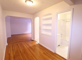 65-09 99th St #1O, Rego Park, NY 11374