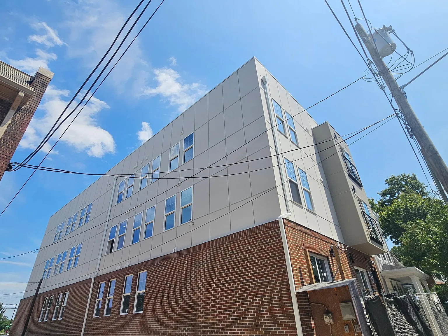 1 bed, 700 sqft, $1,900 — Photo 4