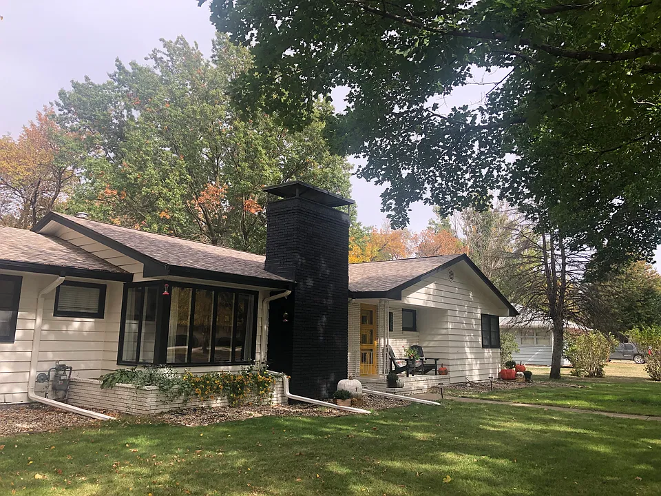 1107 Breezy Meadow Ln