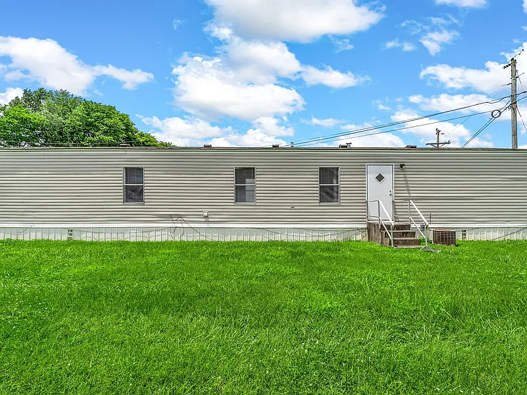 Gabby Ln — Photo 19