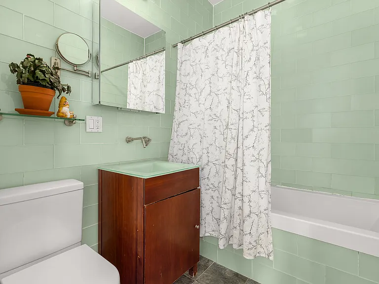 552 W 43rd St #PHB — Photo 6