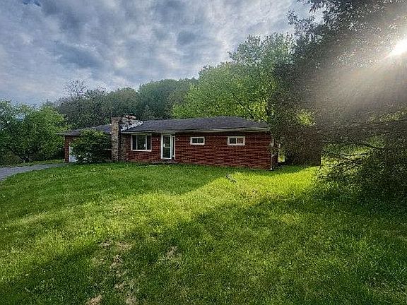 2nd image of 692 Mount Joy Rd
