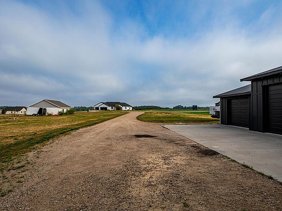 4th image of 20193 Cassidy Ln