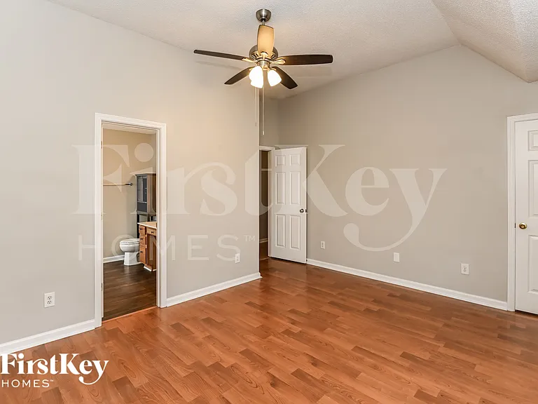 236 Patrick Ave SW — Photo 10
