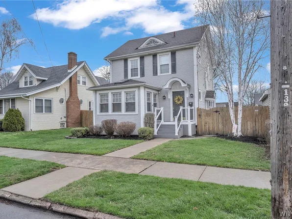 4111 Deveaux St, Niagara Falls, NY 14305