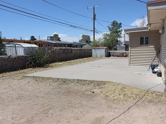 3rd image of 7800 Dolores Ct
