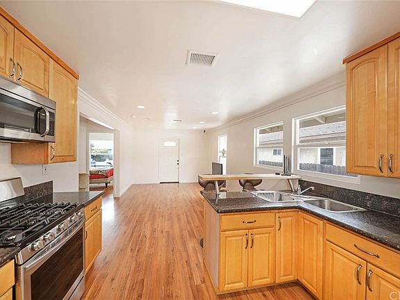 5th image of 1524 E Denni St