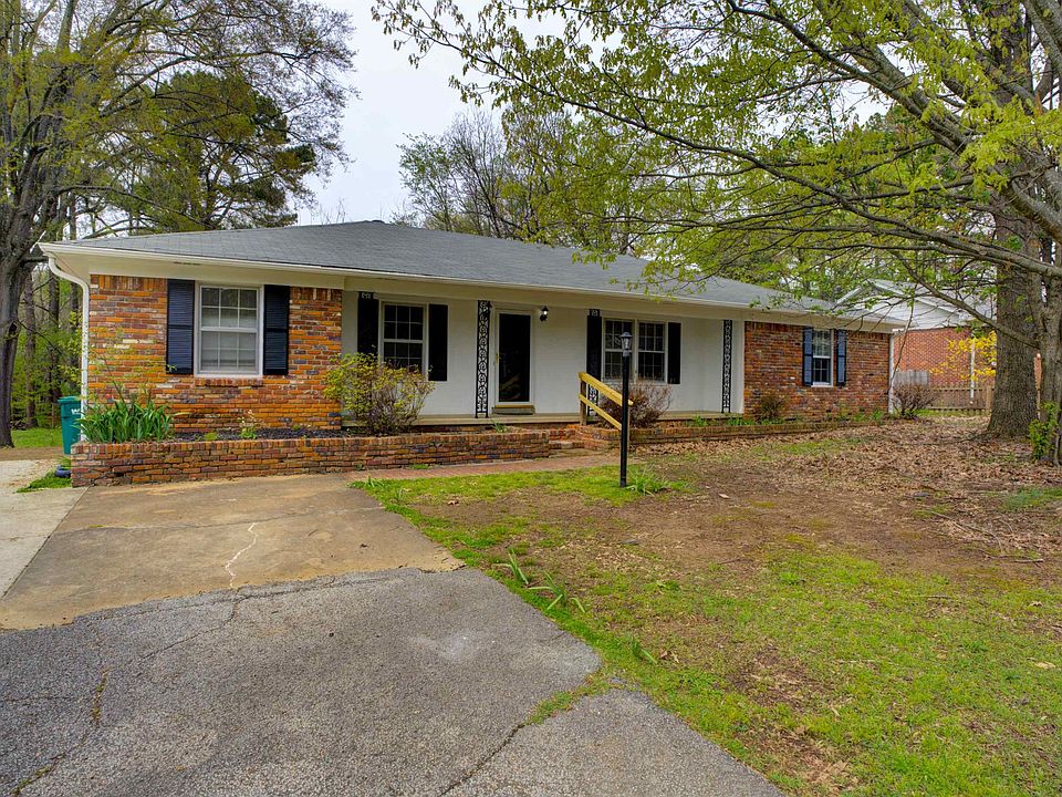 1st image of 219 Sunnyside Dr