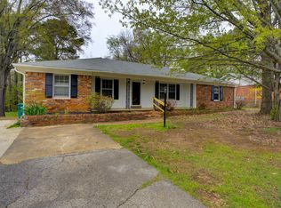 219 Sunnyside Dr, Jackson, TN 38301