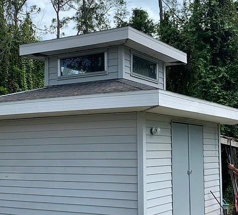 4th image of 8208 Cypress Dr N