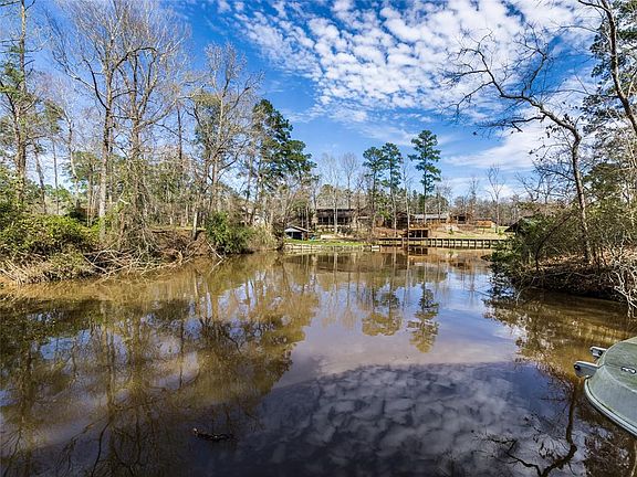 3rd image of 145 Dawn Ln