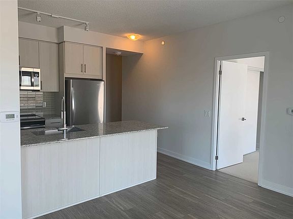 4th image of 4085 Parkside Village Dr #1704