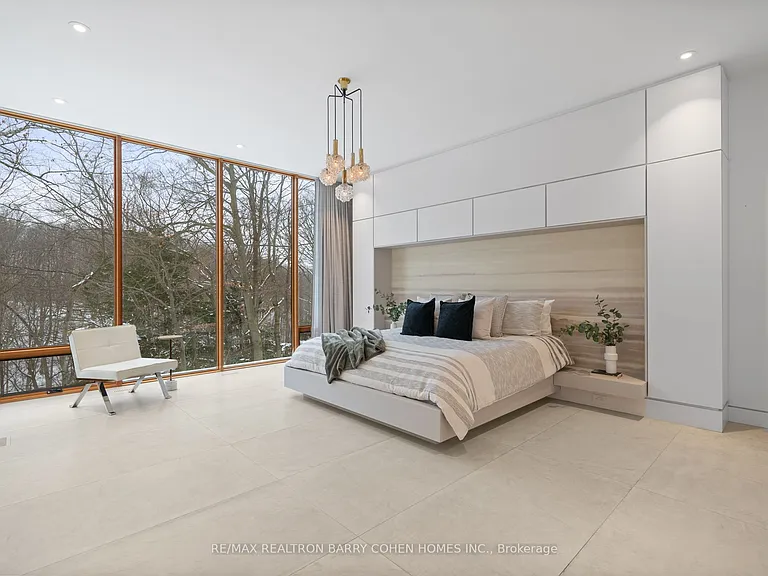 58 Timberlane Dr — Photo 18