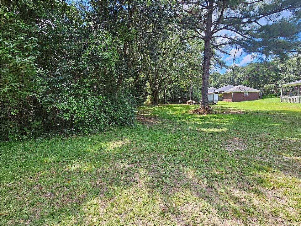 2nd image of 390 Lakeview Dr W #4