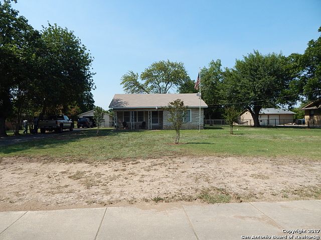 1st image of 211 Glenoak Dr