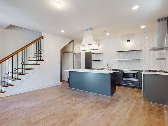 4th image of 6033 Sterling St