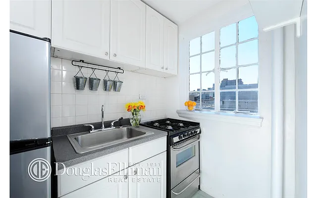 Sold by Douglas Elliman | media 5