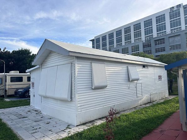 418 SE 8th St LOT 25