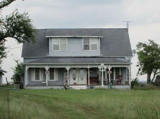 917 W Point Loop, West Point, TX 78963