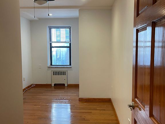 5th image of 1056 Saint Nicholas Ave #1J
